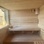 Holiday home Wester House Fuleda Z Sauna Jacuzzi I Kominkiem Gizycko
