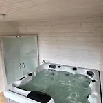 Wester House Fuleda Z Sauna Jacuzzi I Kominkiem