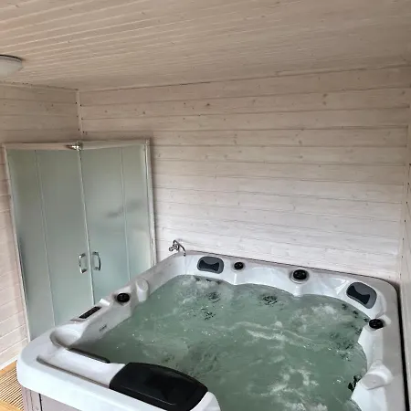 Wester House Fuleda Z Sauna Jacuzzi I Kominkiem