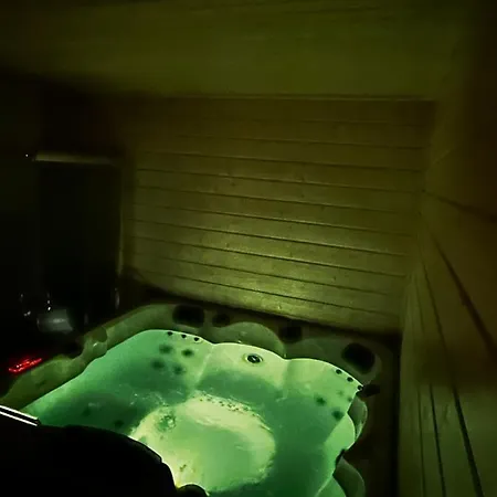 Wester House Fuleda Z Sauna Jacuzzi I Kominkiem